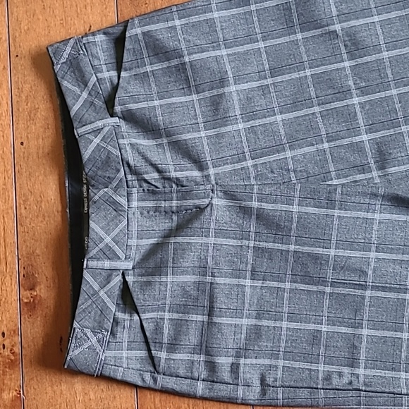 Express Design Studio Dress Pants. - Picture 2 of 9